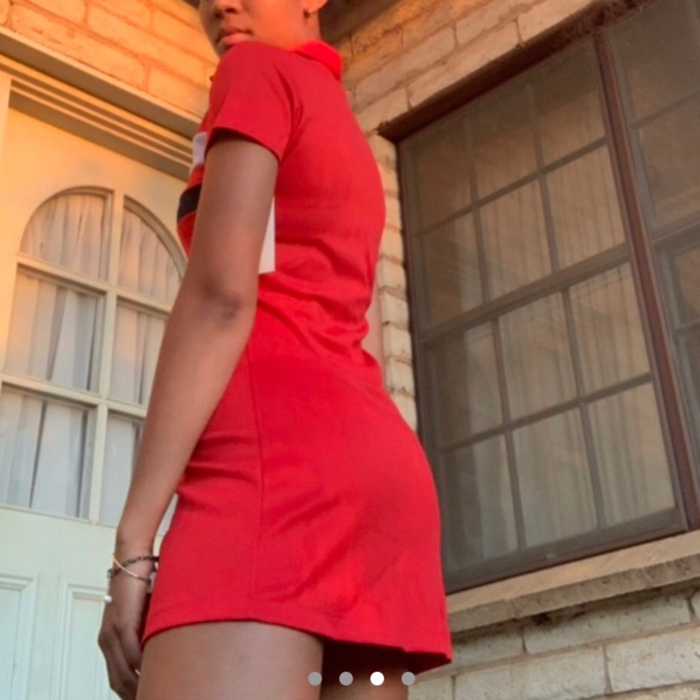 SPORTY ZIP UP DRESS 🎳 - Picture 3 of 4
